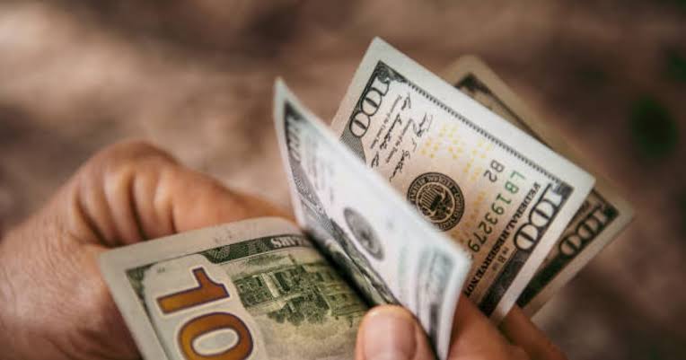 Reflexión sobre por qué todos buscamos dinero